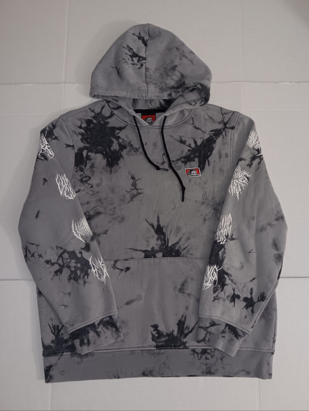 LURKING CLASS GRAY TIE-DYE KANGAROO POCKET HOODED SWEATSHIRT